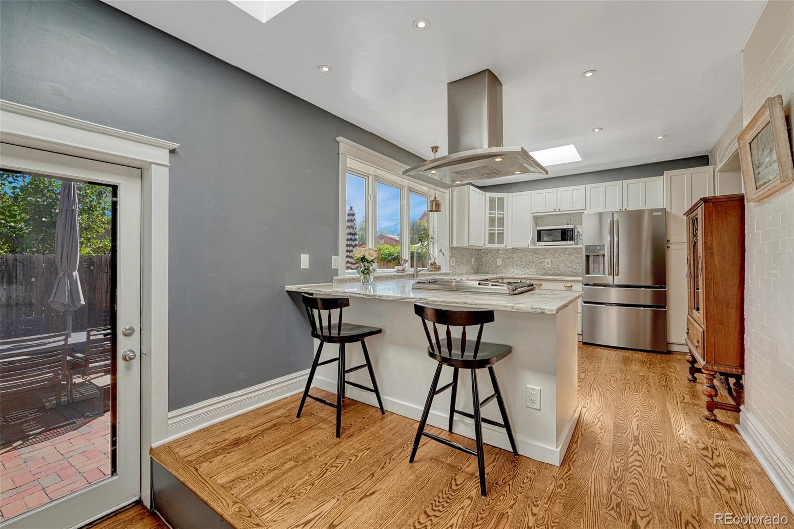 MLS Image #7 for 2552 n emerson street,denver, Colorado