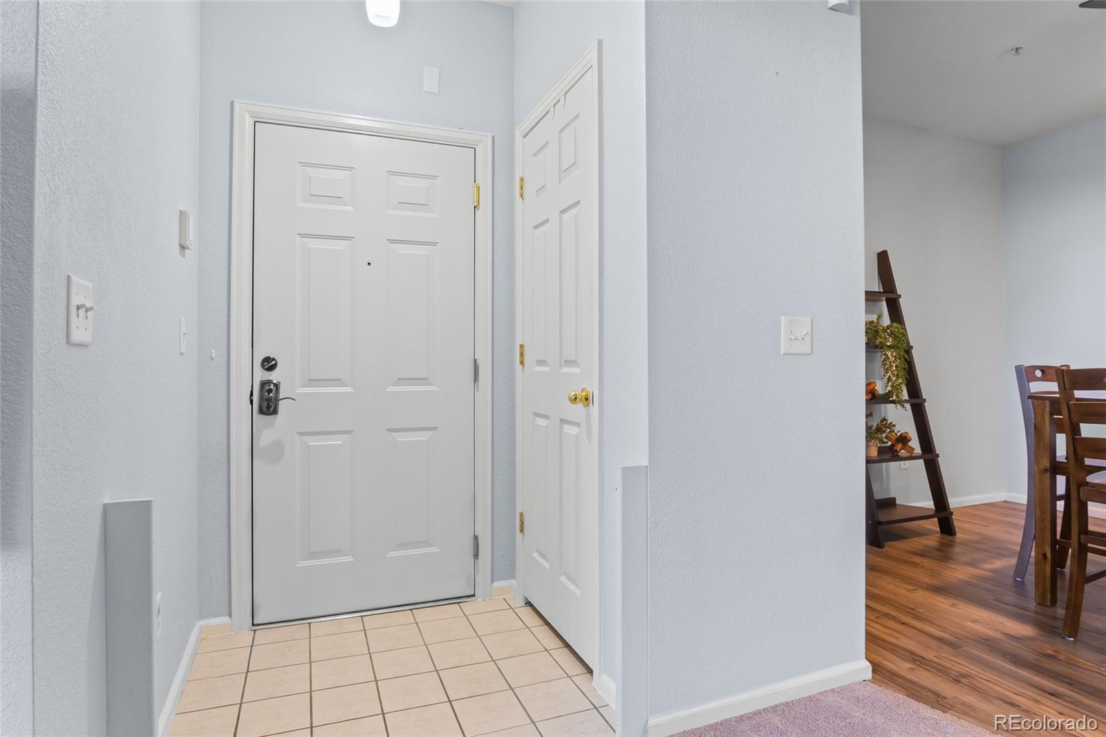 MLS Image #10 for 14333 e 1st drive,aurora, Colorado