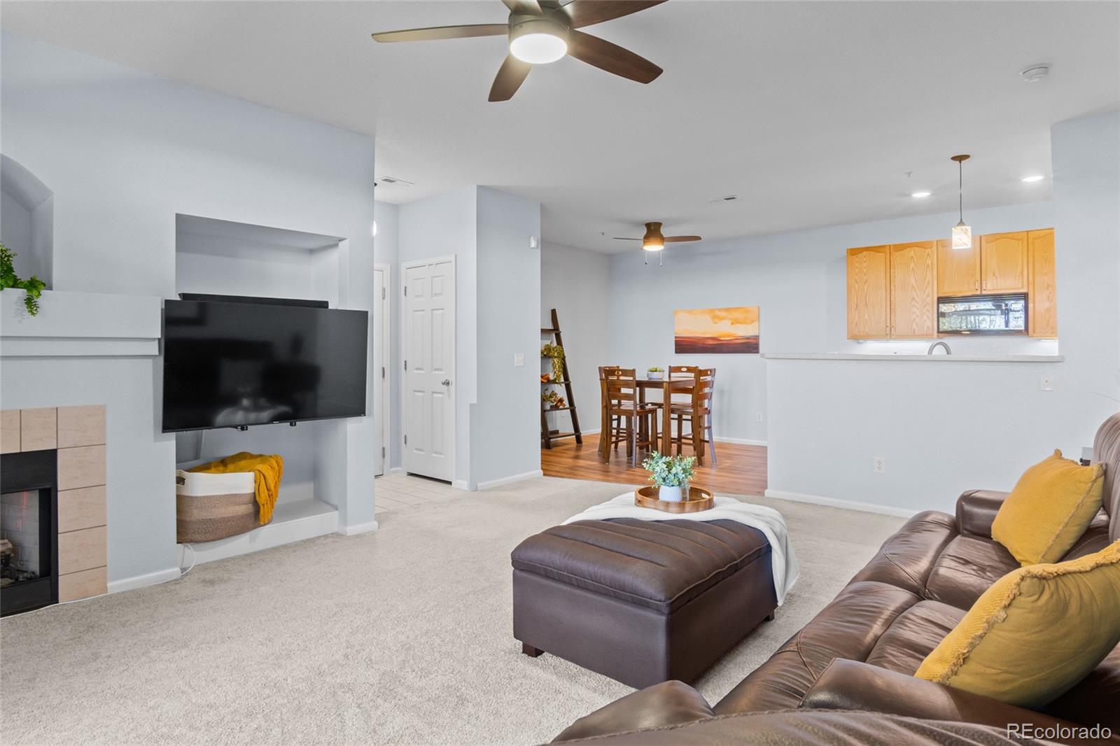 MLS Image #3 for 14333 e 1st drive,aurora, Colorado