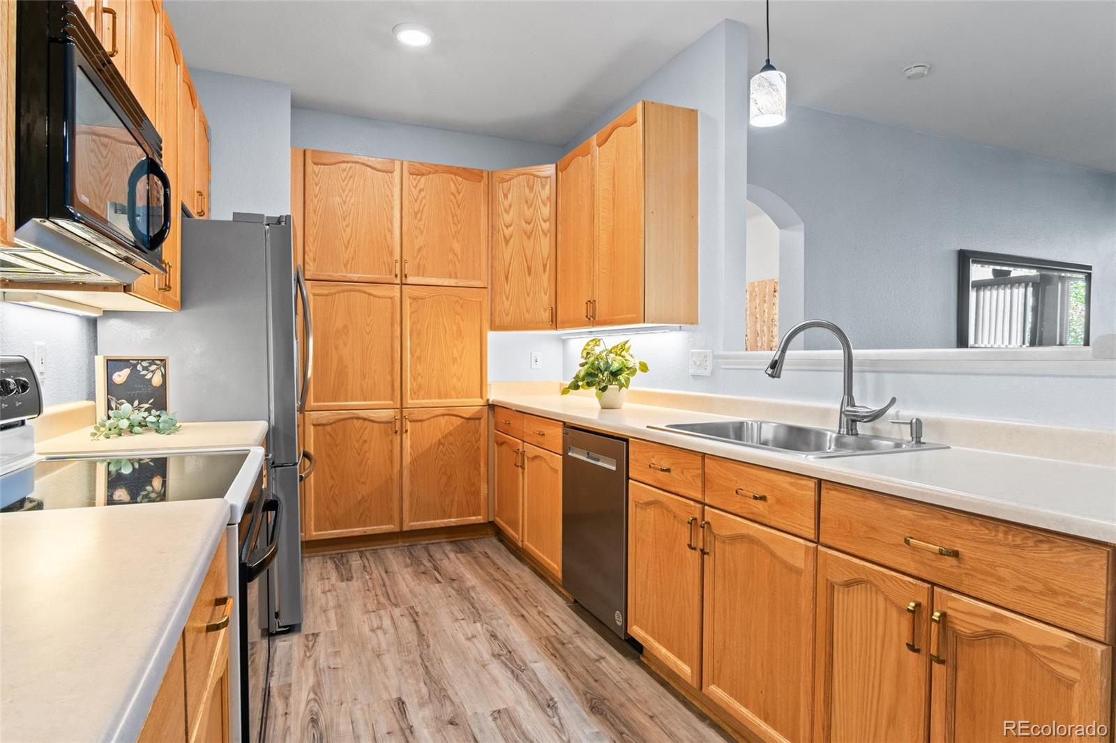 MLS Image #6 for 14333 e 1st drive,aurora, Colorado