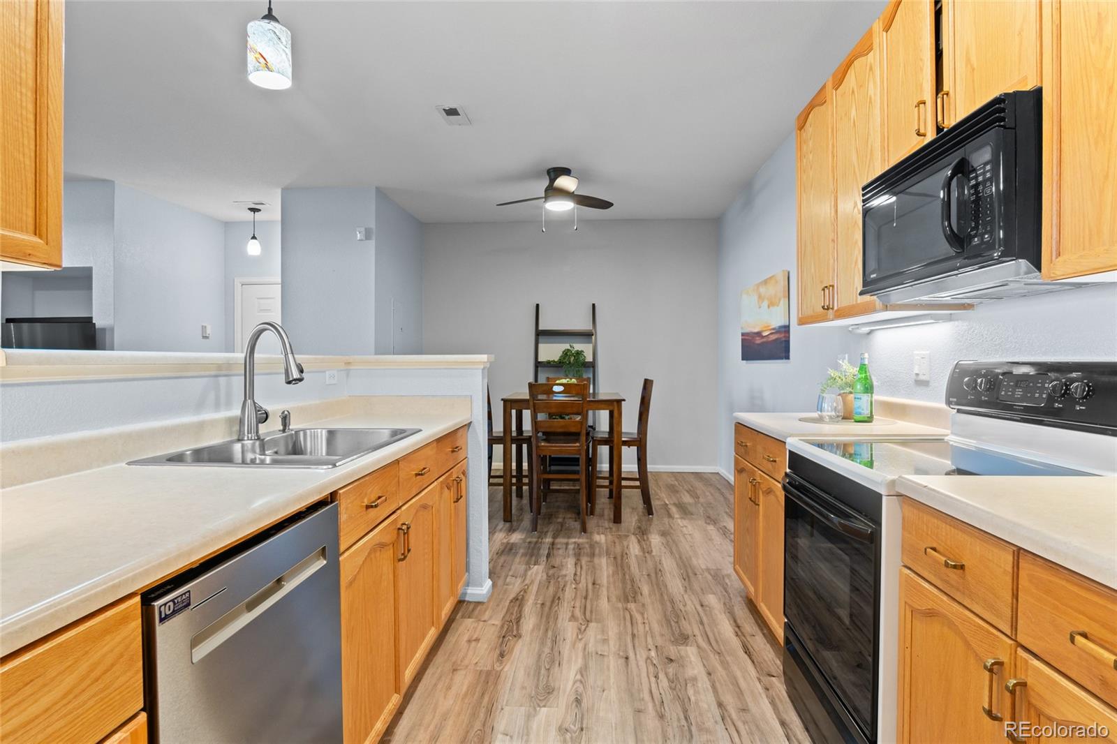 MLS Image #7 for 14333 e 1st drive,aurora, Colorado