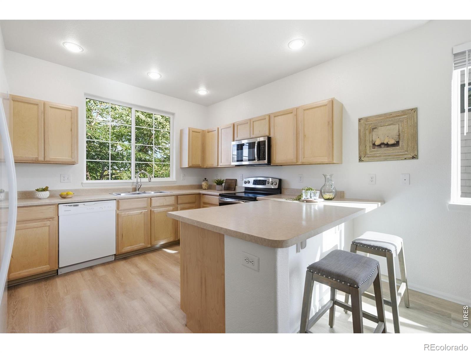 MLS Image #6 for 354  shadowbrook drive,windsor, Colorado