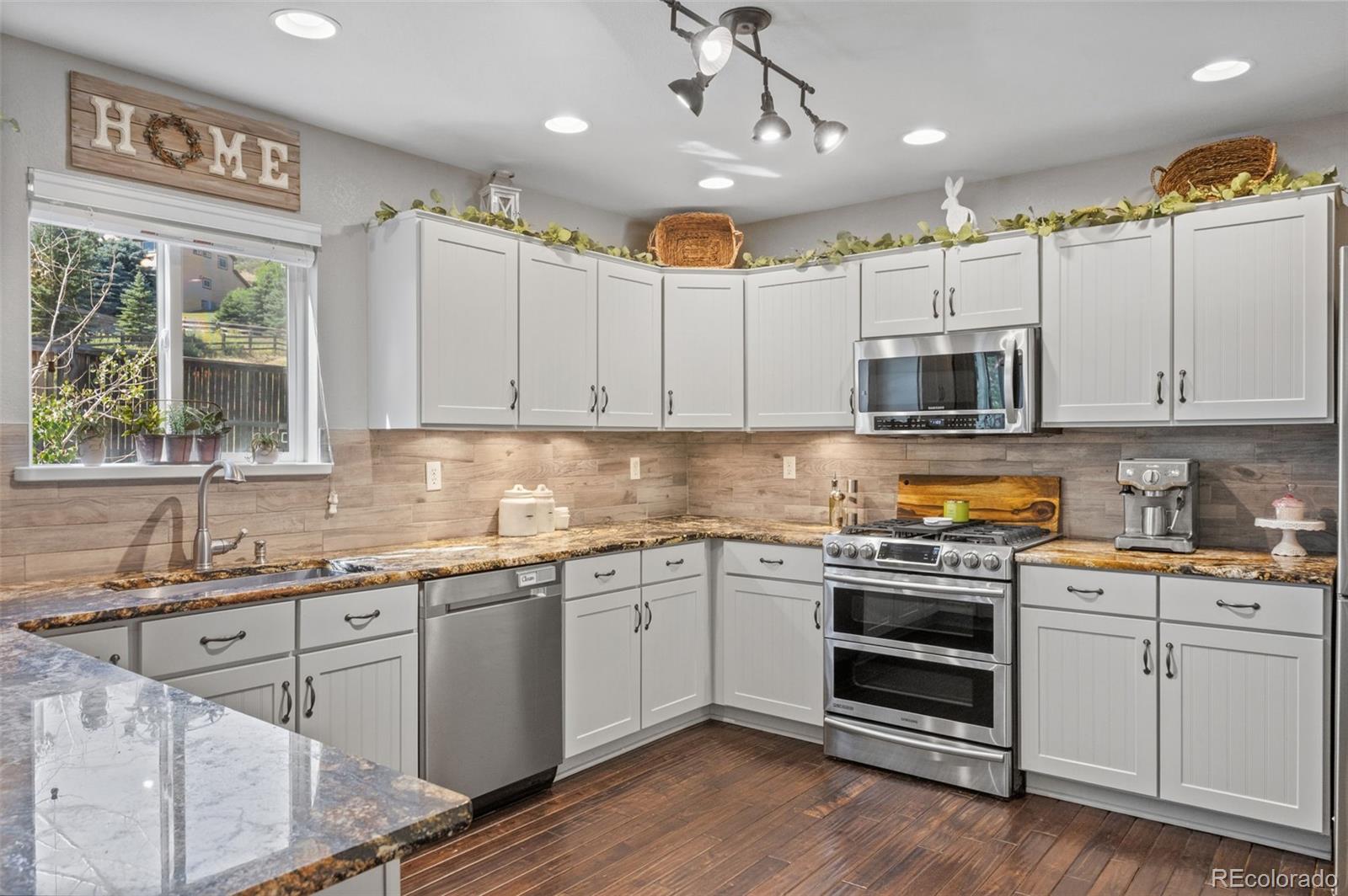 MLS Image #13 for 7039  pine hills way,littleton, Colorado
