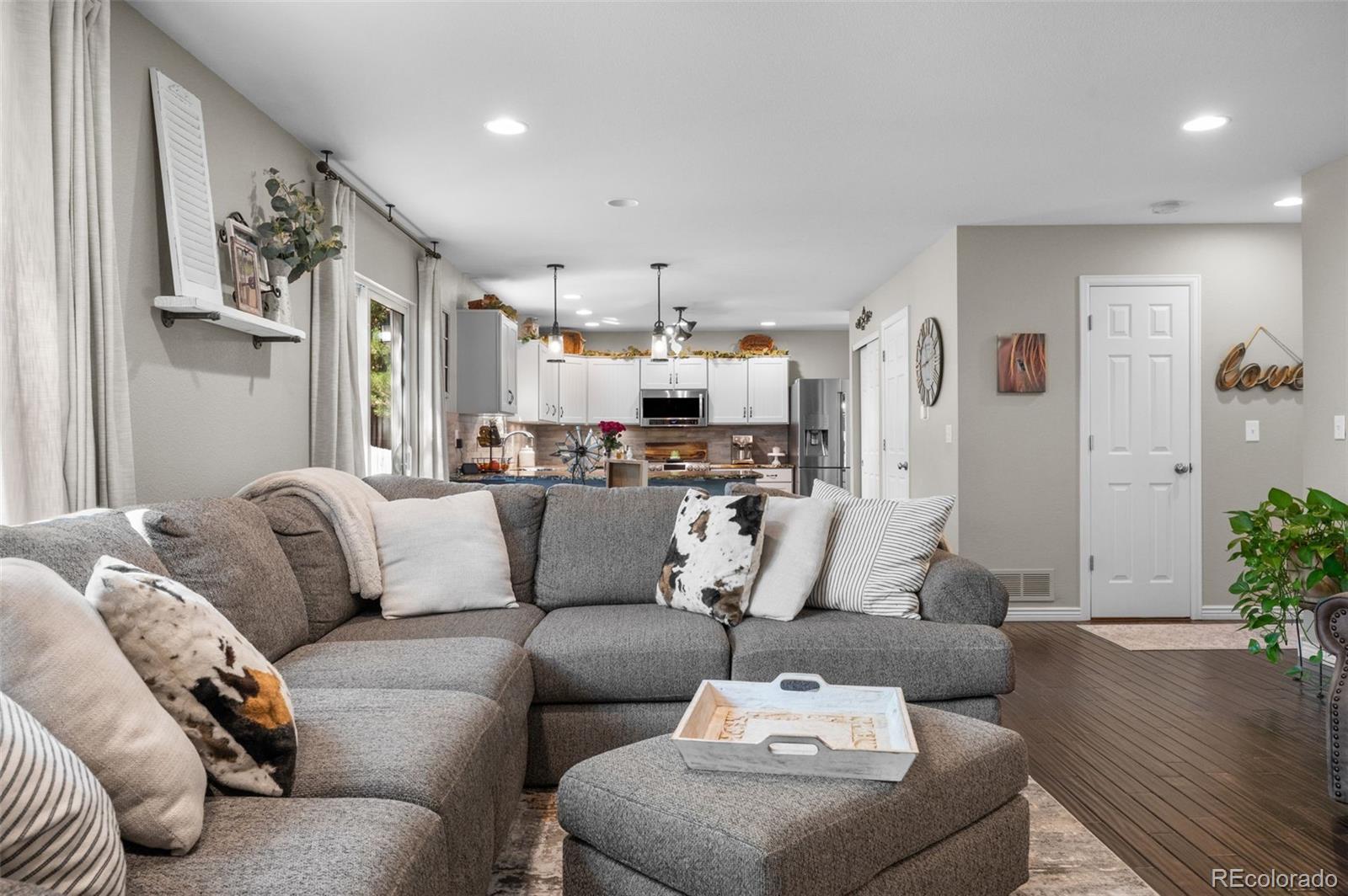 MLS Image #19 for 7039  pine hills way,littleton, Colorado