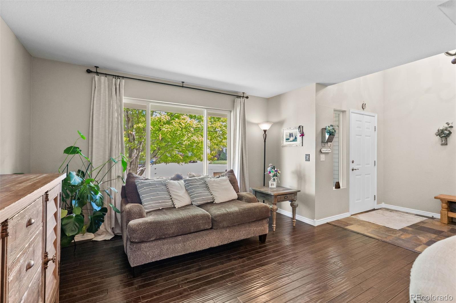 MLS Image #7 for 7039  pine hills way,littleton, Colorado