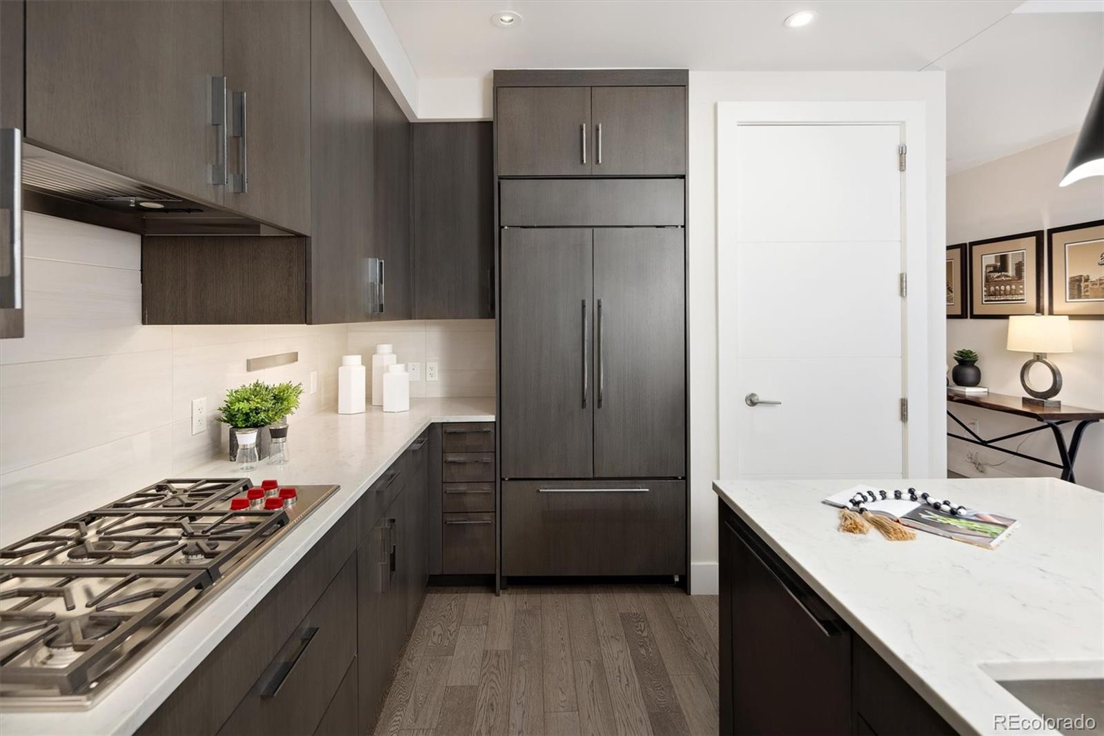 MLS Image #14 for 155  steele street,denver, Colorado