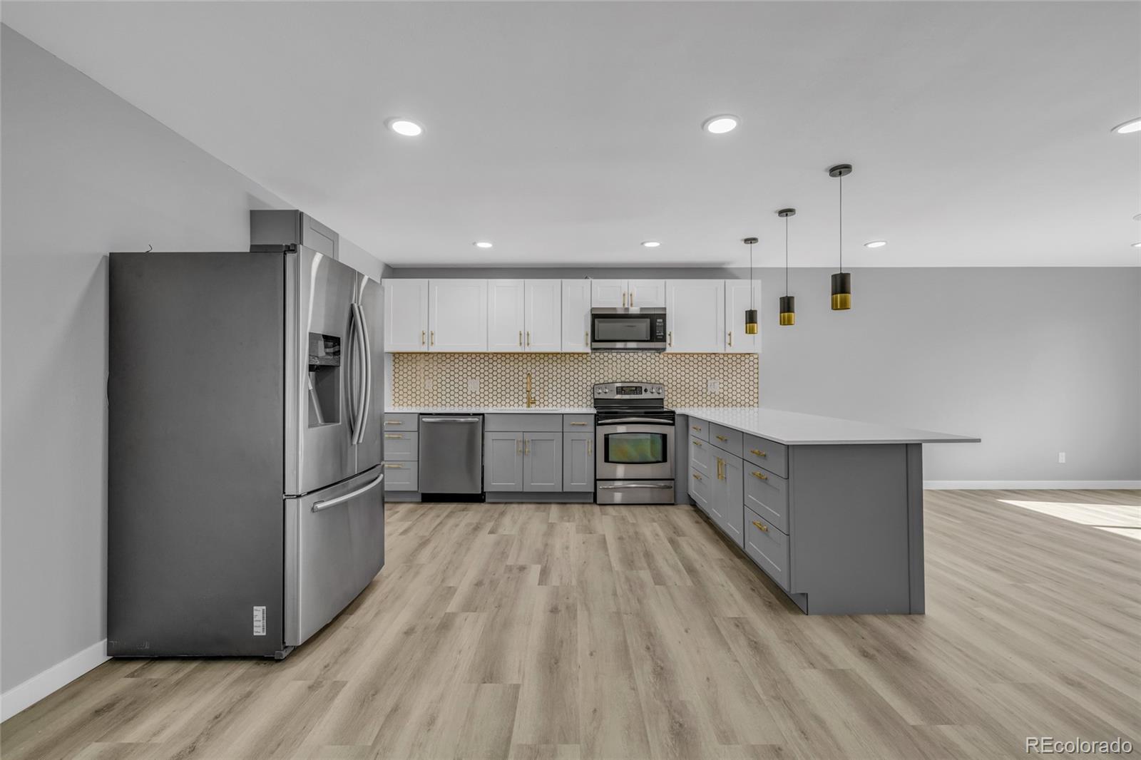 MLS Image #10 for 2189 s coors circle,denver, Colorado