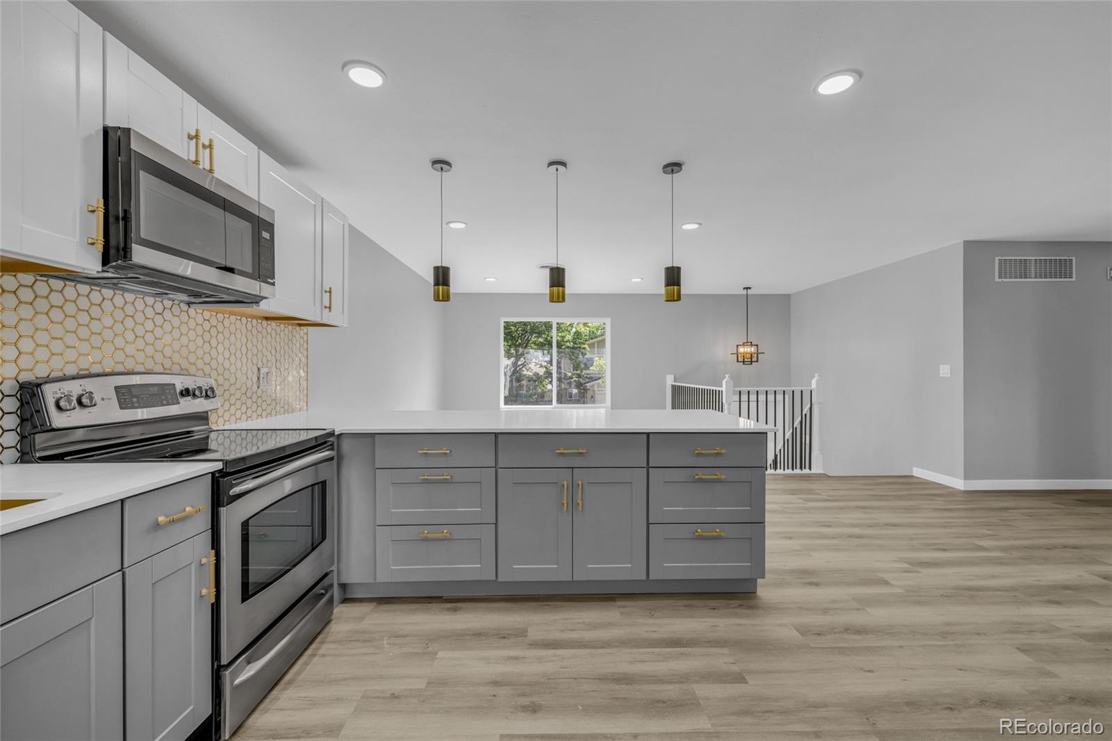 MLS Image #13 for 2189 s coors circle,denver, Colorado