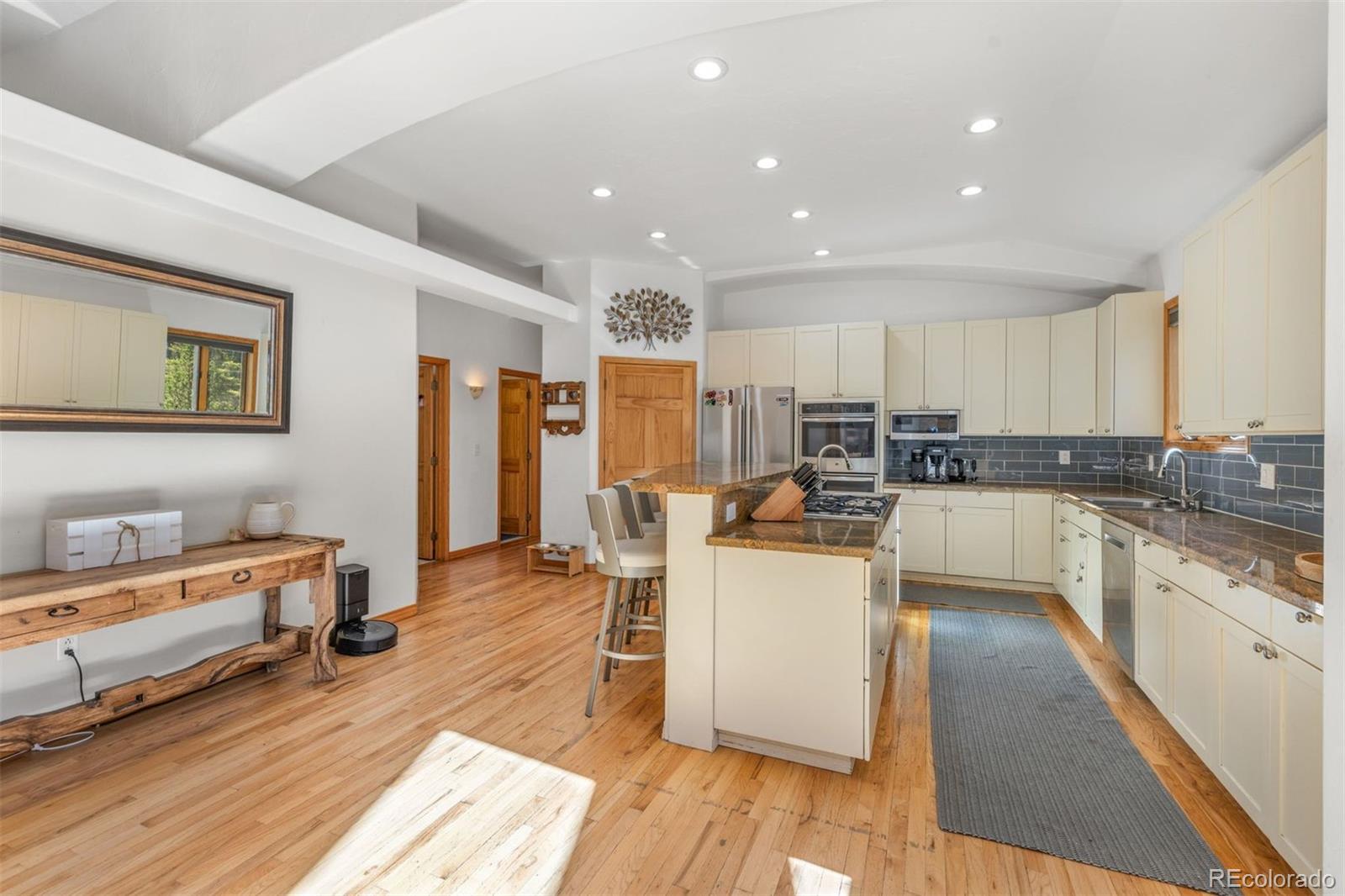 MLS Image #16 for 215  97 circle,blue river, Colorado