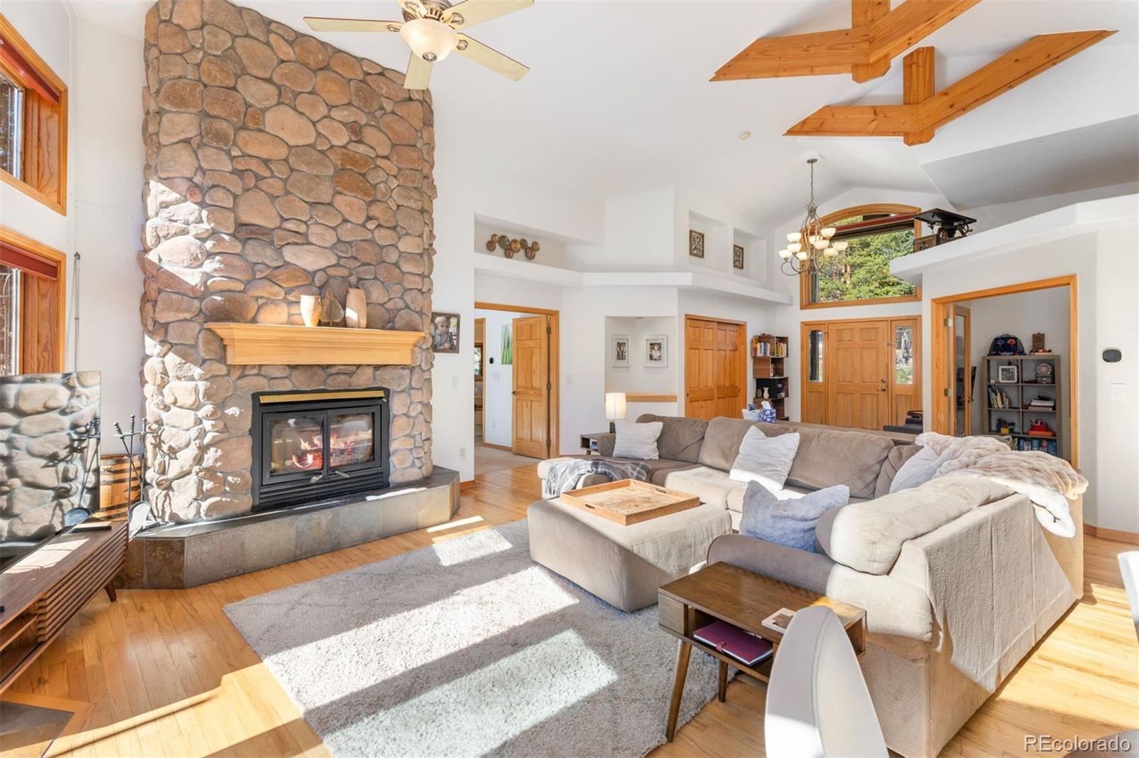 MLS Image #6 for 215  97 circle,blue river, Colorado