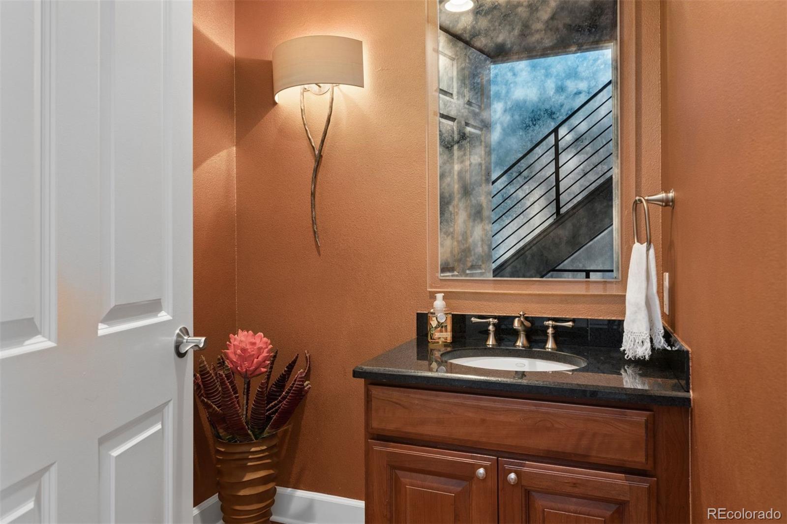 MLS Image #19 for 2800 s university boulevard,denver, Colorado