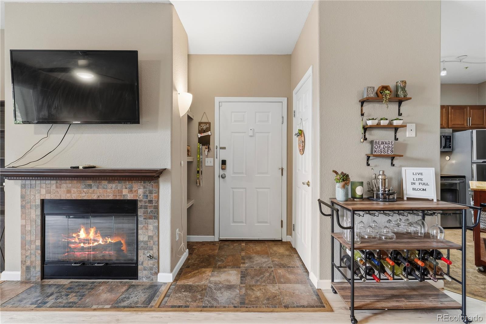 MLS Image #3 for 1691 w canal circle,littleton, Colorado