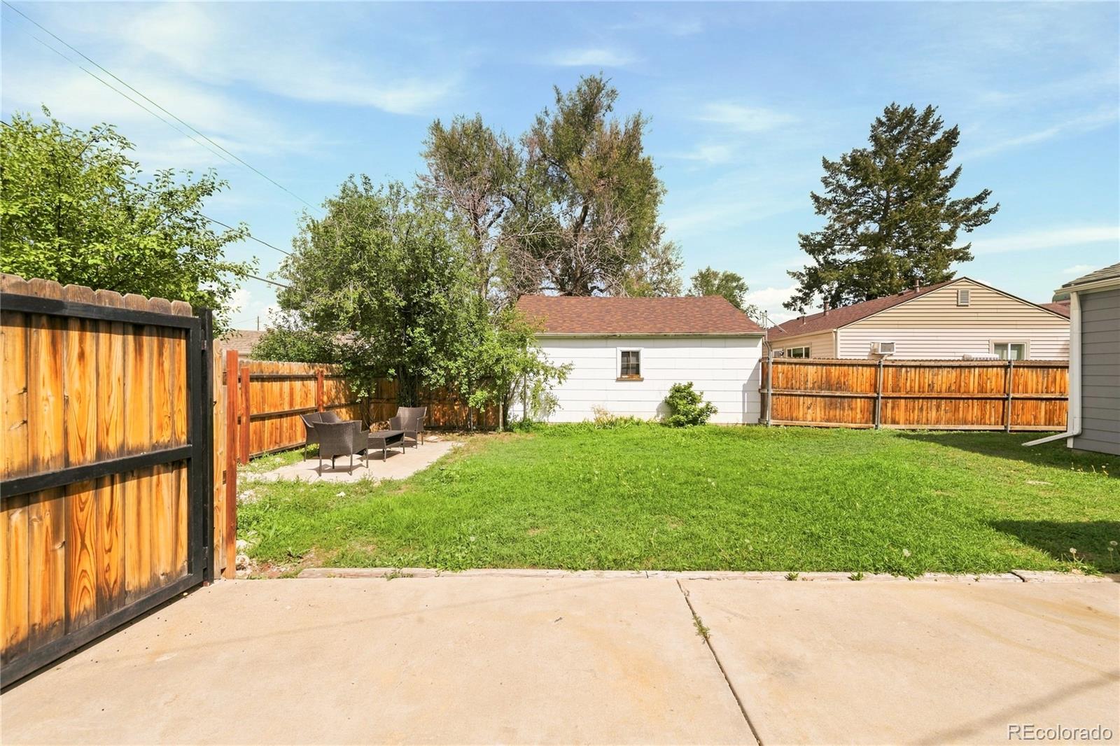 MLS Image #20 for 1251 s seneca way,denver, Colorado