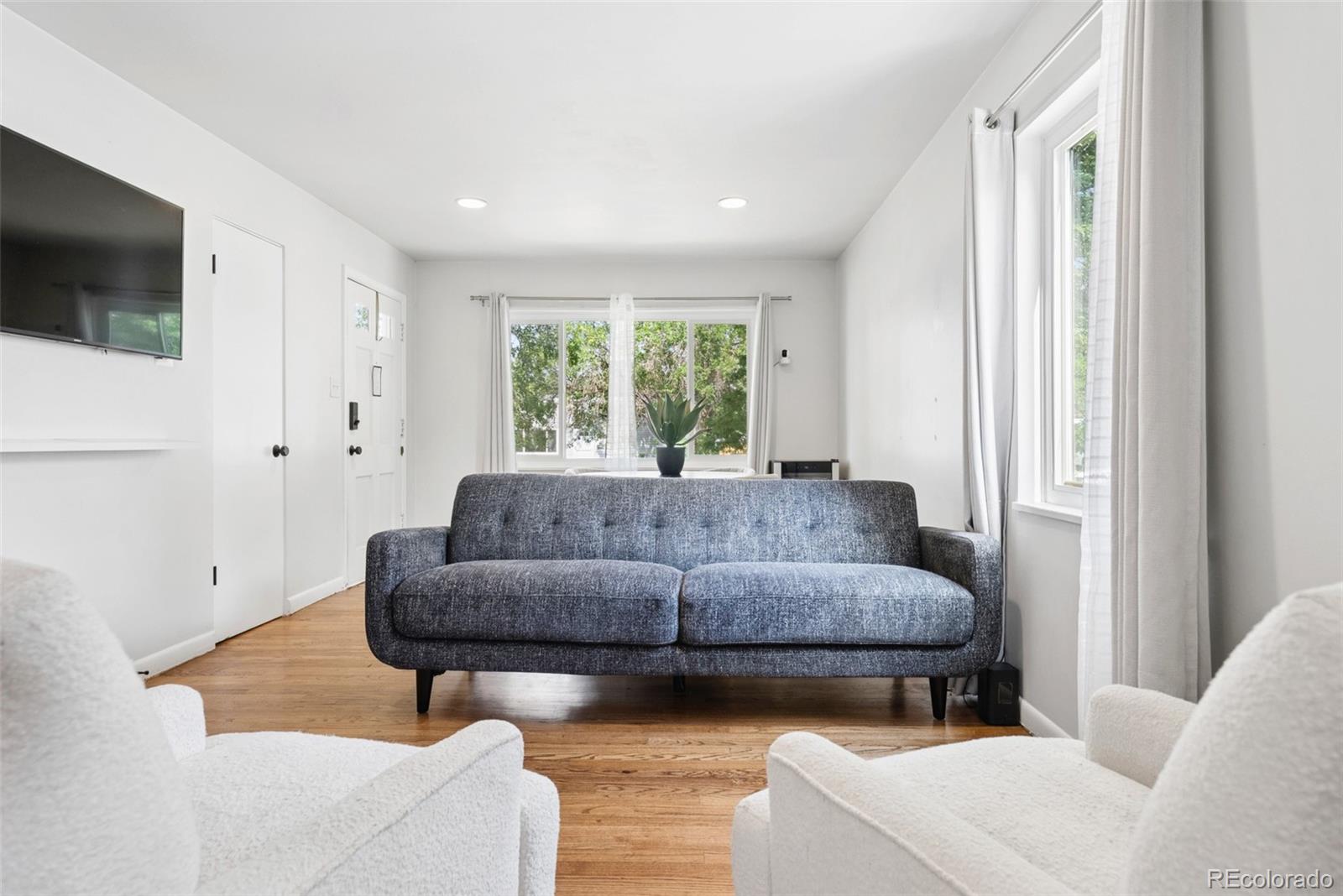 MLS Image #4 for 1251 s seneca way,denver, Colorado