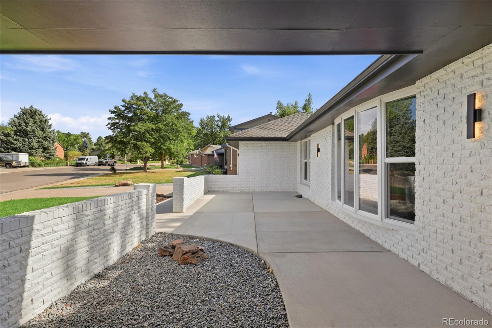 MLS Image #2 for 3051  oak street,denver, Colorado