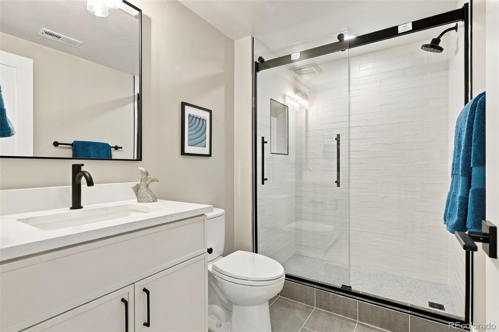 MLS Image #30 for 3051  oak street,denver, Colorado