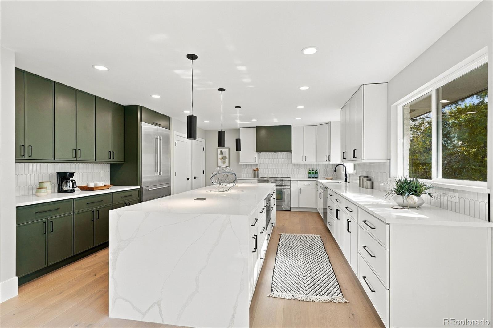 MLS Image #7 for 3051  oak street,denver, Colorado