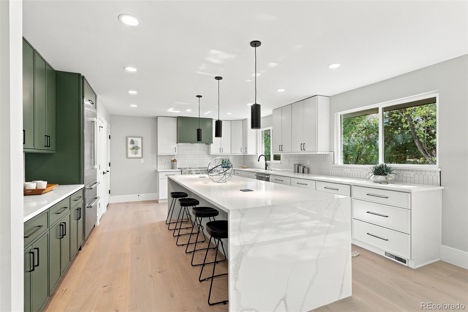 MLS Image #9 for 3051  oak street,denver, Colorado