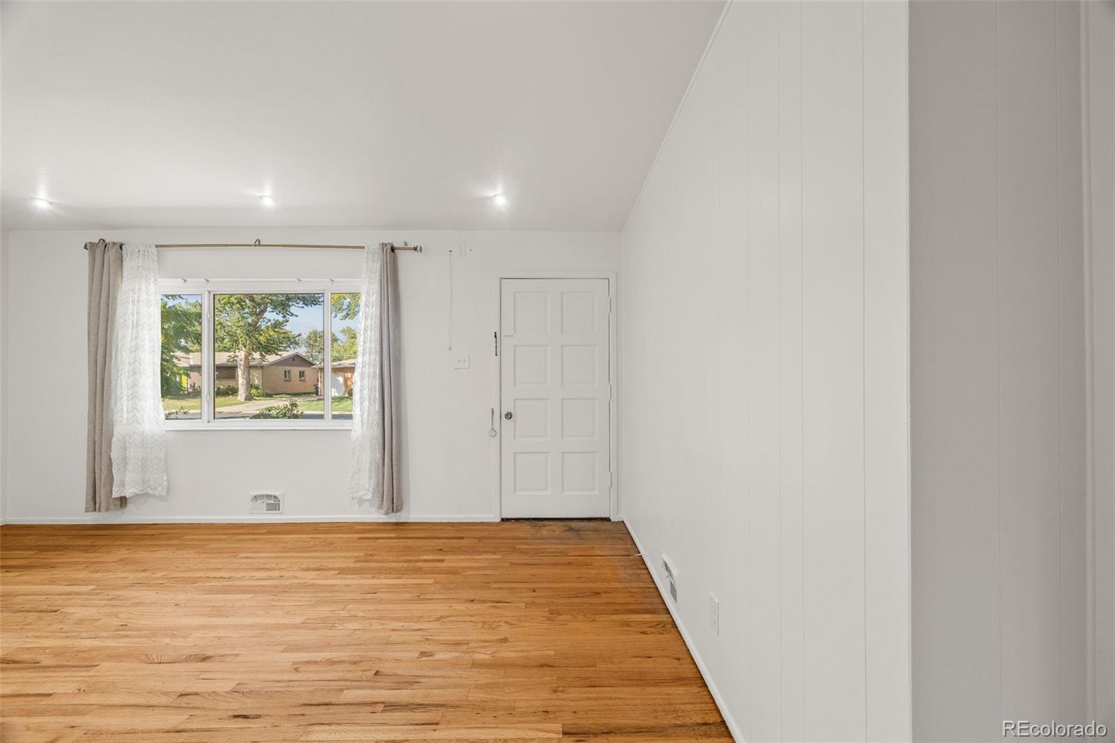 MLS Image #5 for 2066 s newton street,denver, Colorado