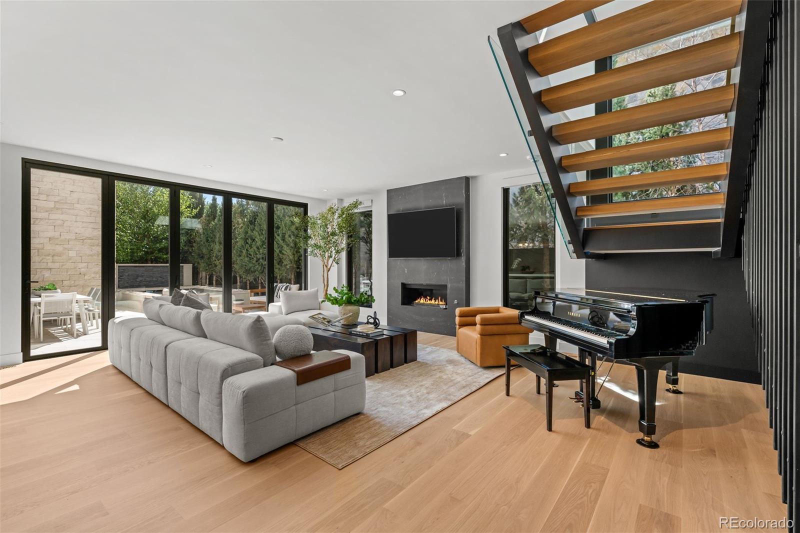 MLS Image #5 for 600 s franklin street,denver, Colorado