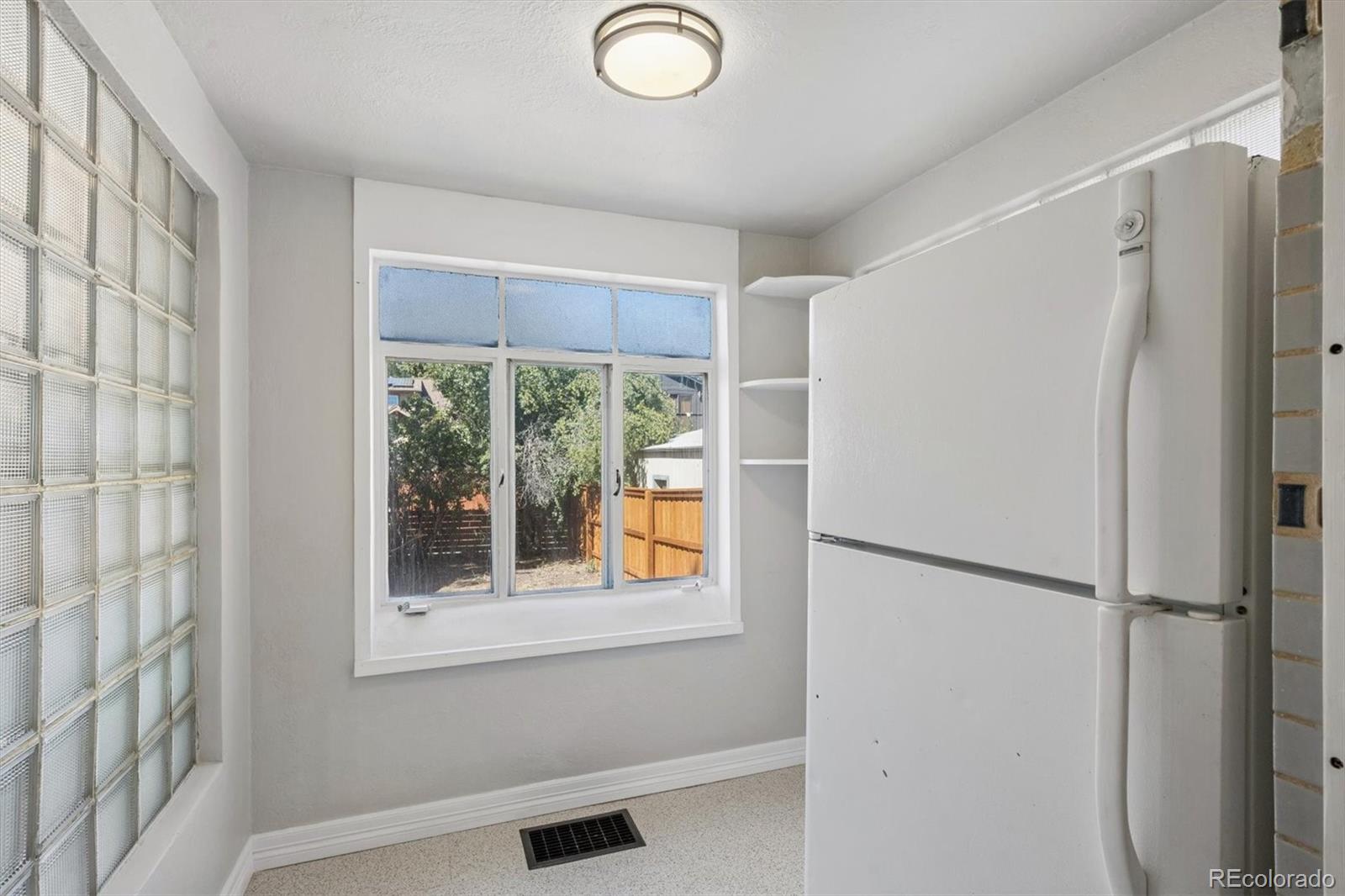 MLS Image #11 for 2309  ivanhoe street,denver, Colorado