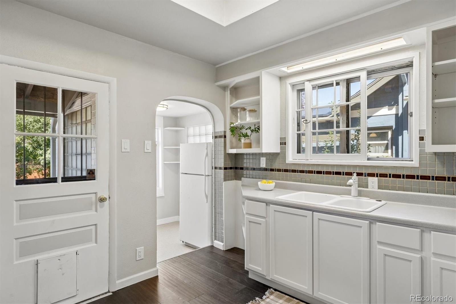 MLS Image #8 for 2309  ivanhoe street,denver, Colorado