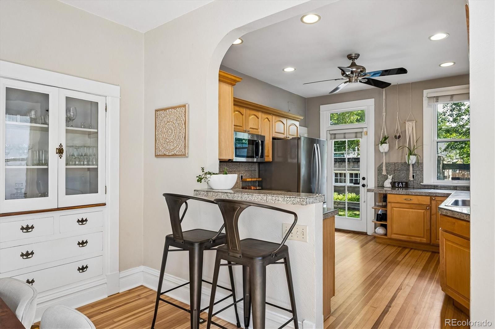 MLS Image #12 for 844 s washington street,denver, Colorado