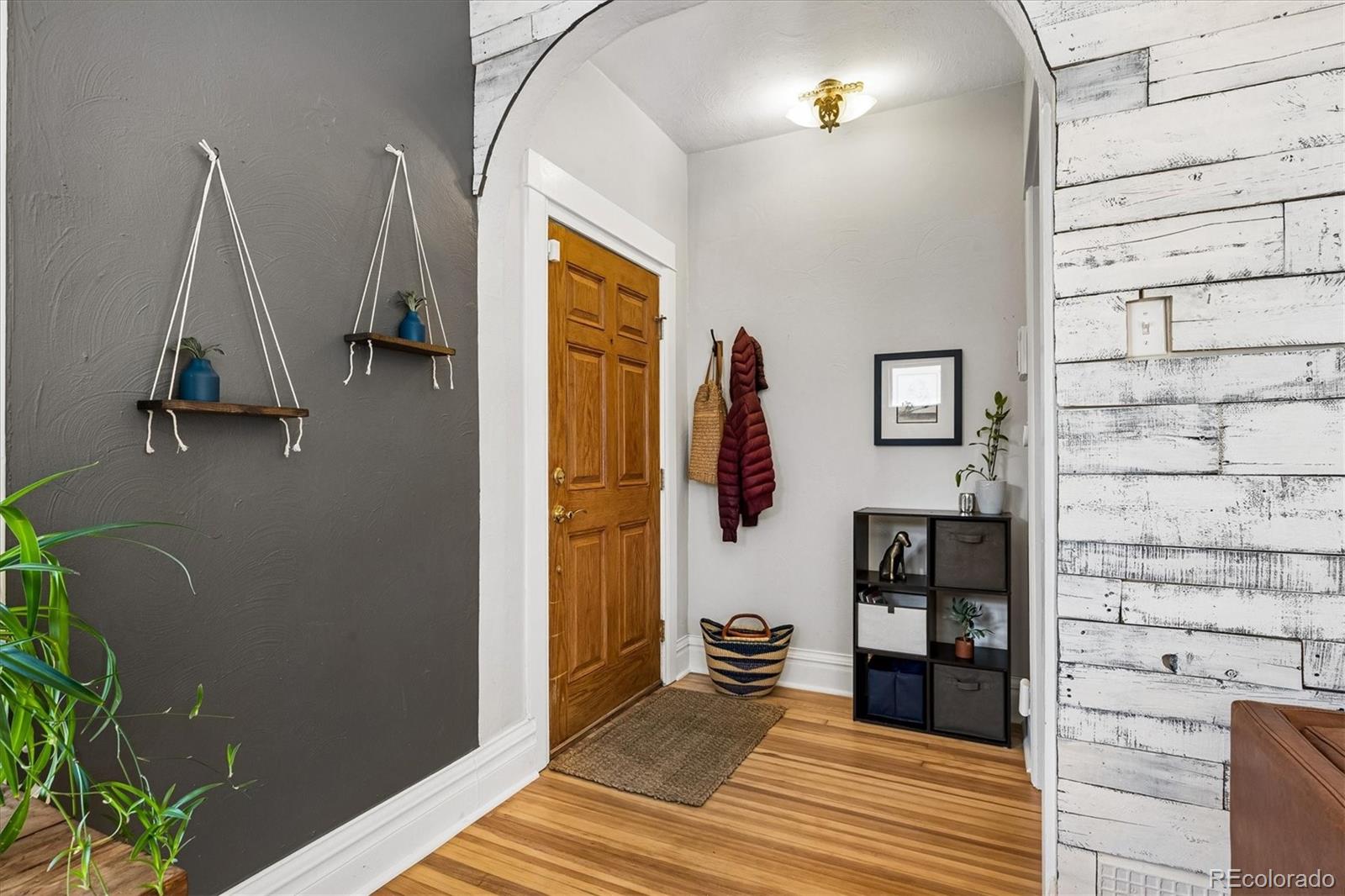 MLS Image #7 for 844 s washington street,denver, Colorado