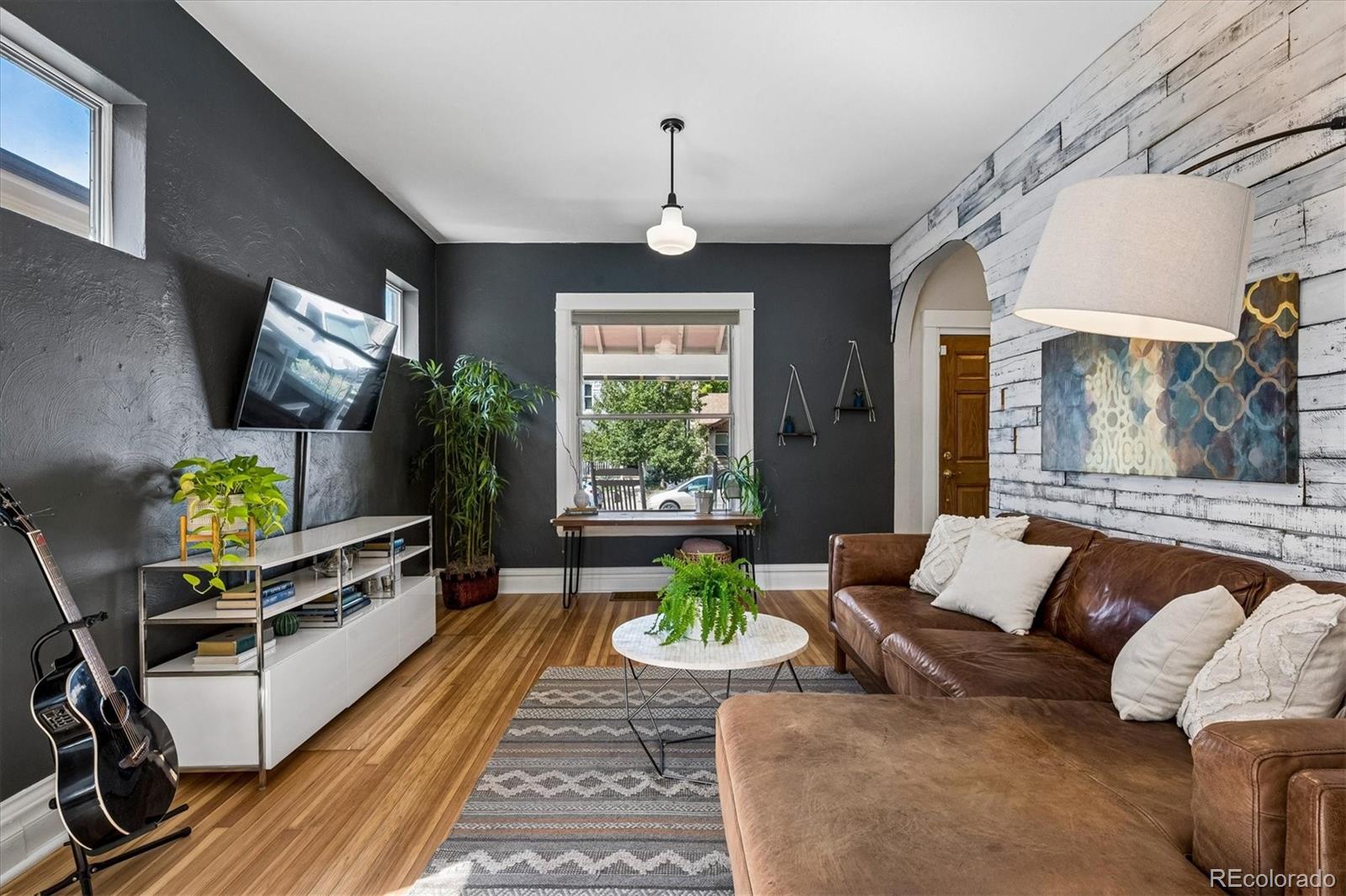 MLS Image #9 for 844 s washington street,denver, Colorado