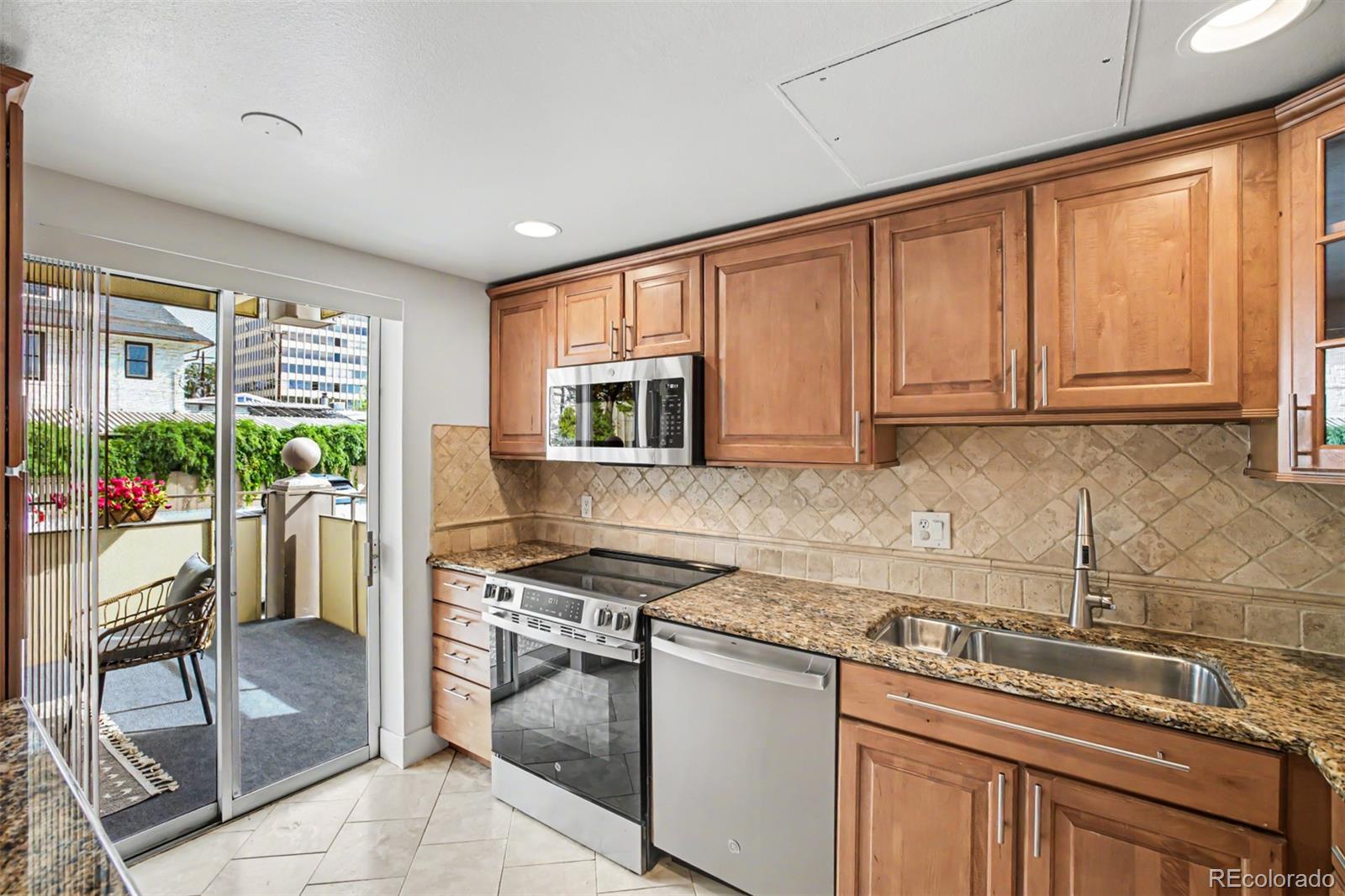 MLS Image #10 for 700 n washington street 202,denver, Colorado