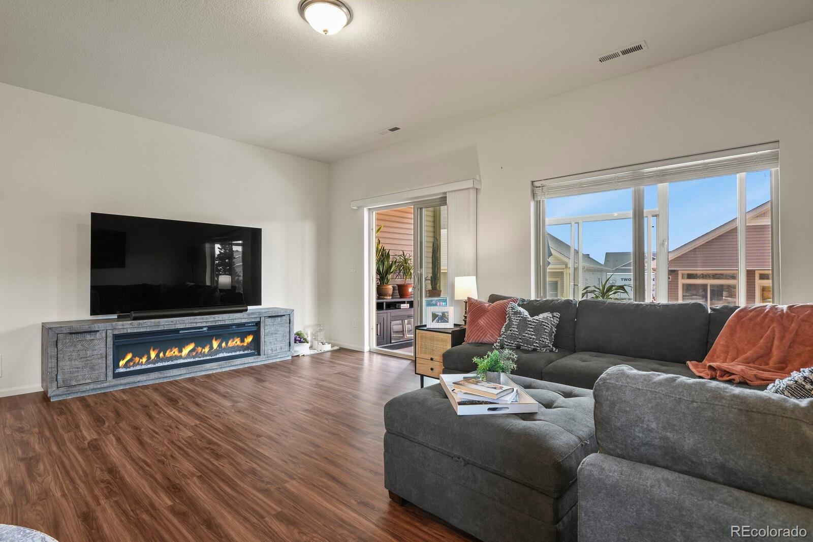 MLS Image #11 for 5968  torrisdale view,colorado springs, Colorado