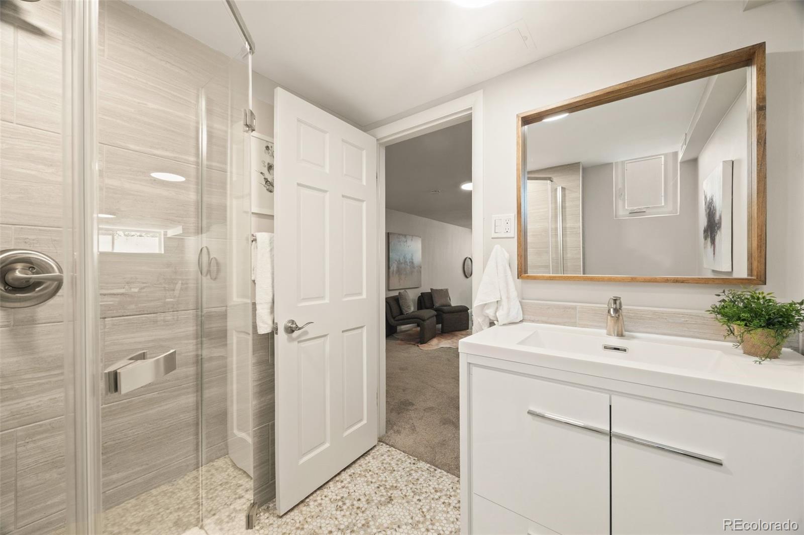 MLS Image #40 for 214  hudson street,denver, Colorado