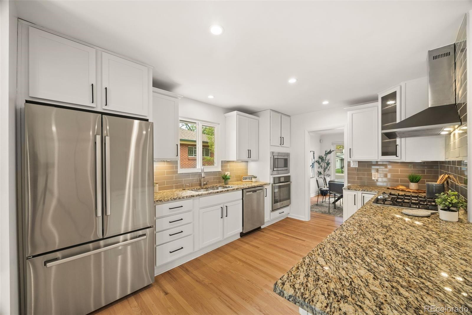 MLS Image #5 for 214  hudson street,denver, Colorado