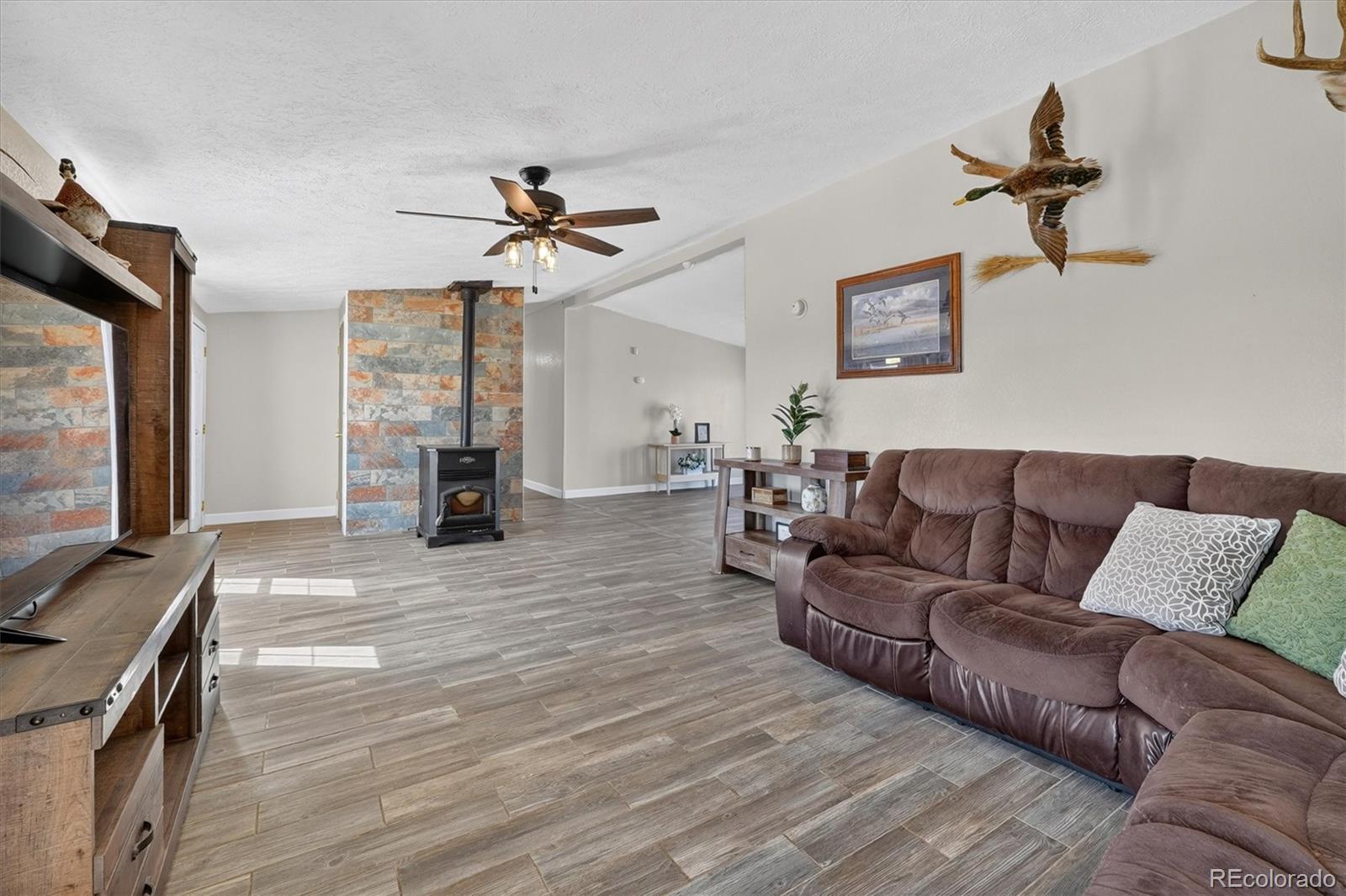 MLS Image #3 for 16420  cavanaugh road,keenesburg, Colorado