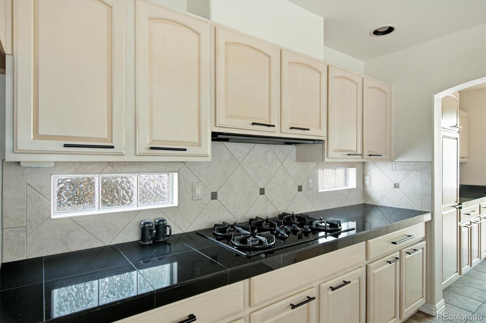 MLS Image #12 for 1011 s valentia street,denver, Colorado