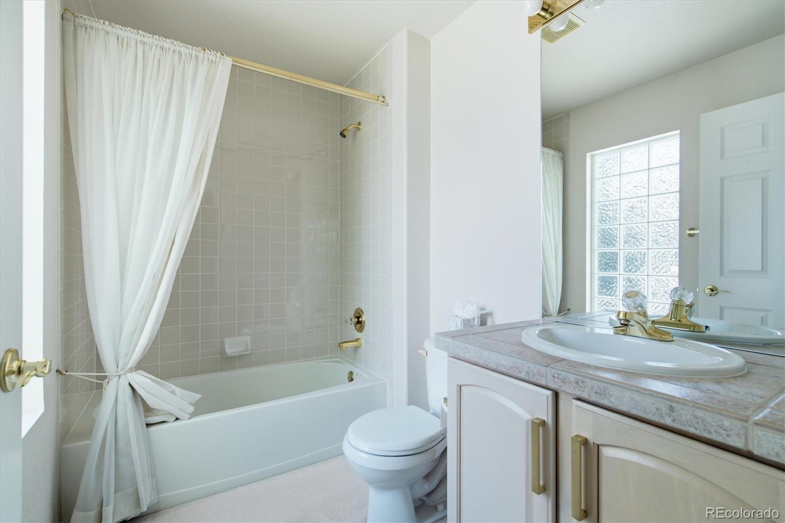 MLS Image #24 for 1011 s valentia street,denver, Colorado