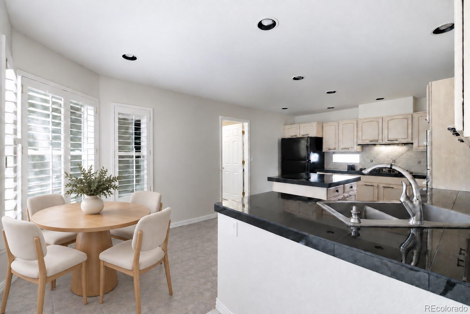 MLS Image #8 for 1011 s valentia street,denver, Colorado