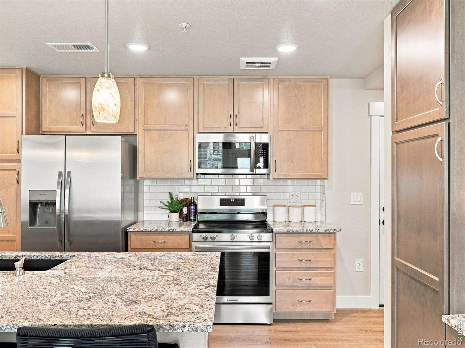 MLS Image #13 for 974  landmark way,fort collins, Colorado