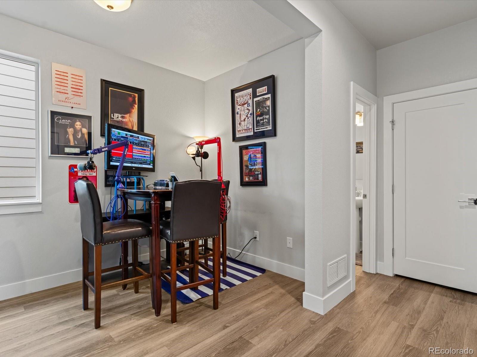 MLS Image #13 for 21472 e 60th avenue,aurora, Colorado