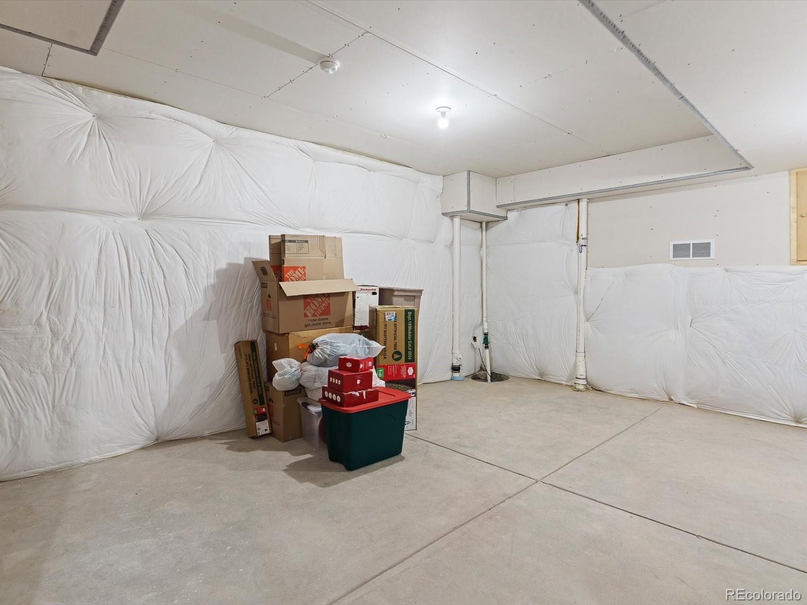MLS Image #32 for 21472 e 60th avenue,aurora, Colorado