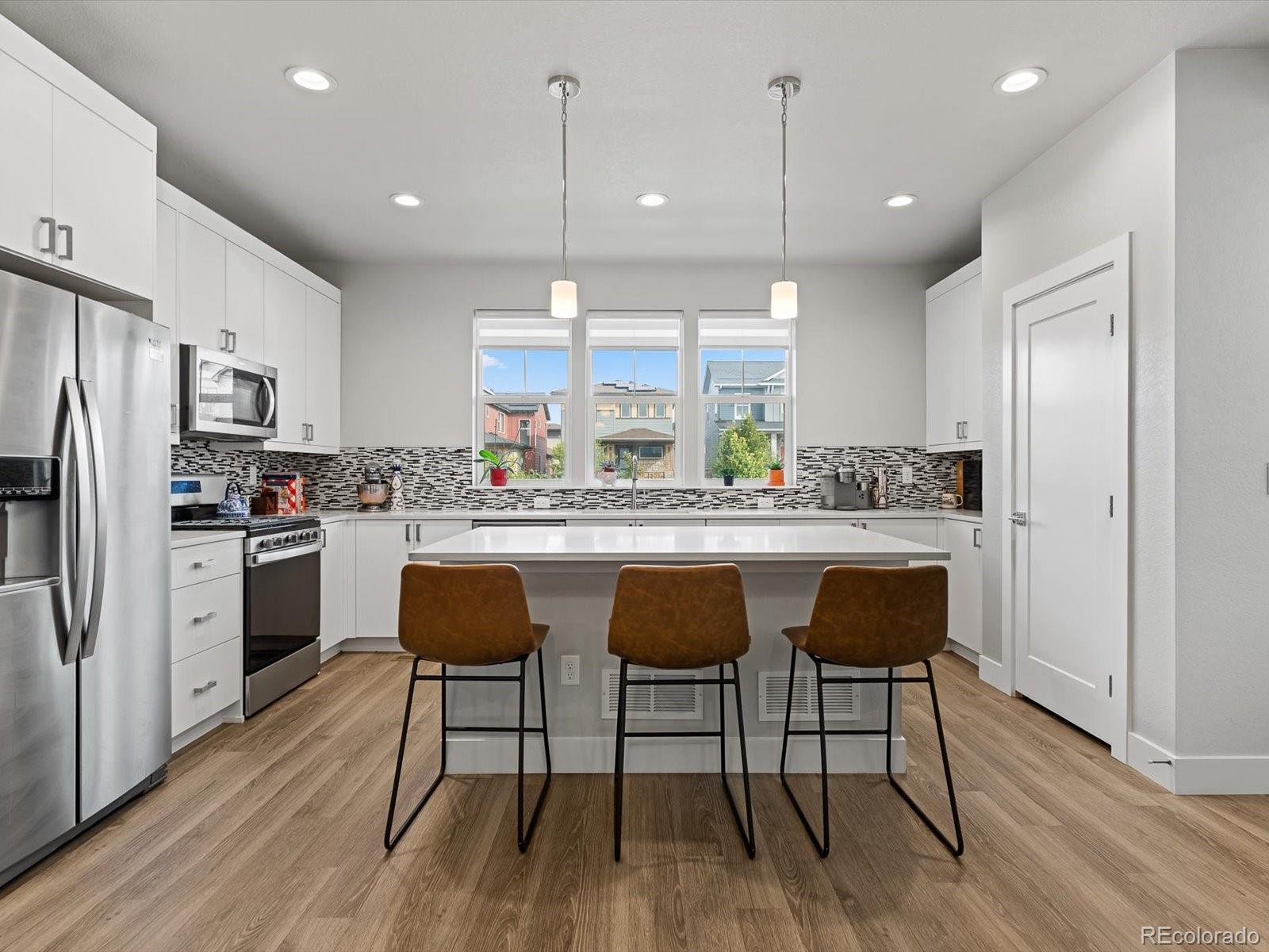 MLS Image #8 for 21472 e 60th avenue,aurora, Colorado