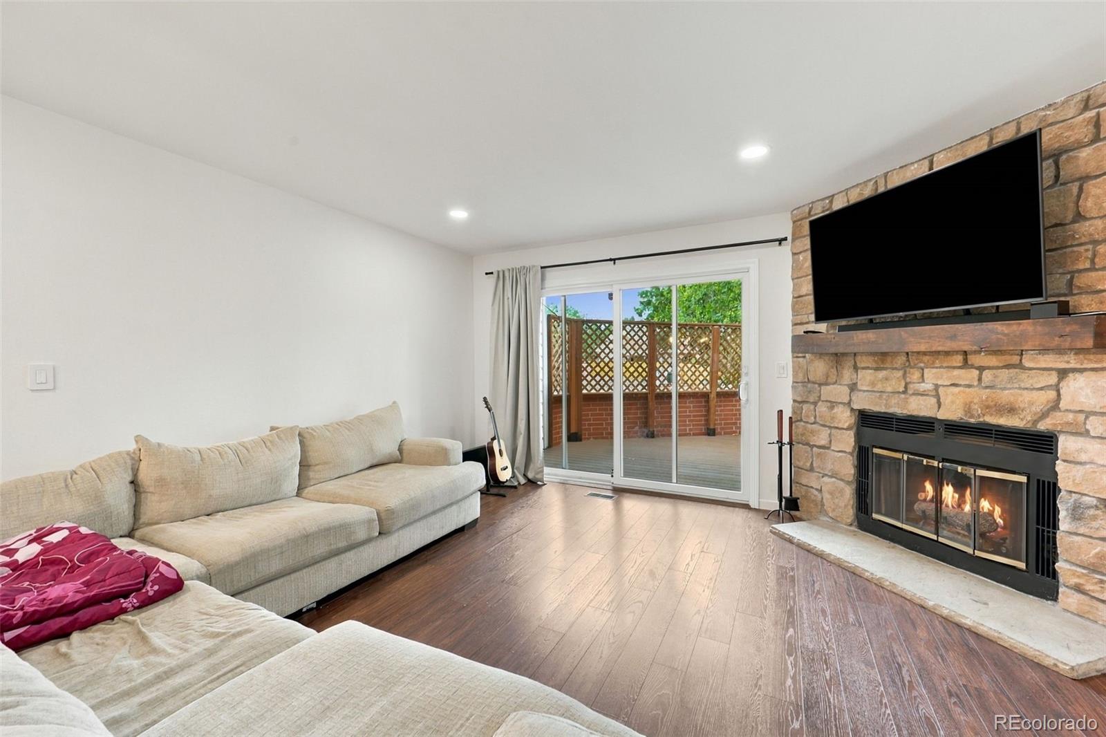 MLS Image #6 for 7474 e arkansas avenue,denver, Colorado