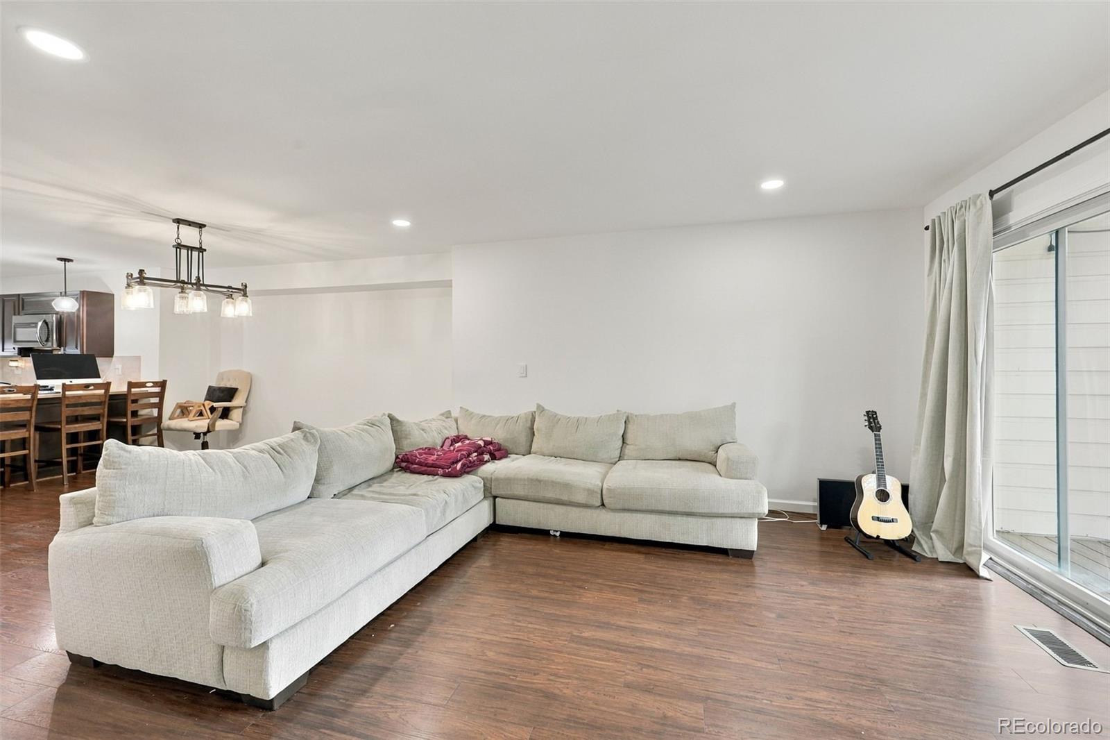 MLS Image #8 for 7474 e arkansas avenue,denver, Colorado