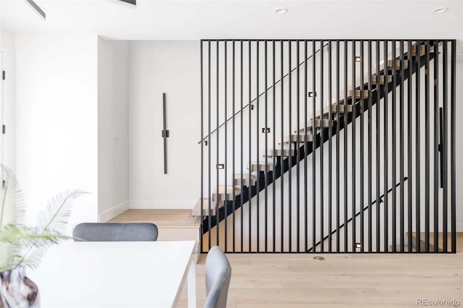 MLS Image #11 for 2433 s cherokee street,denver, Colorado