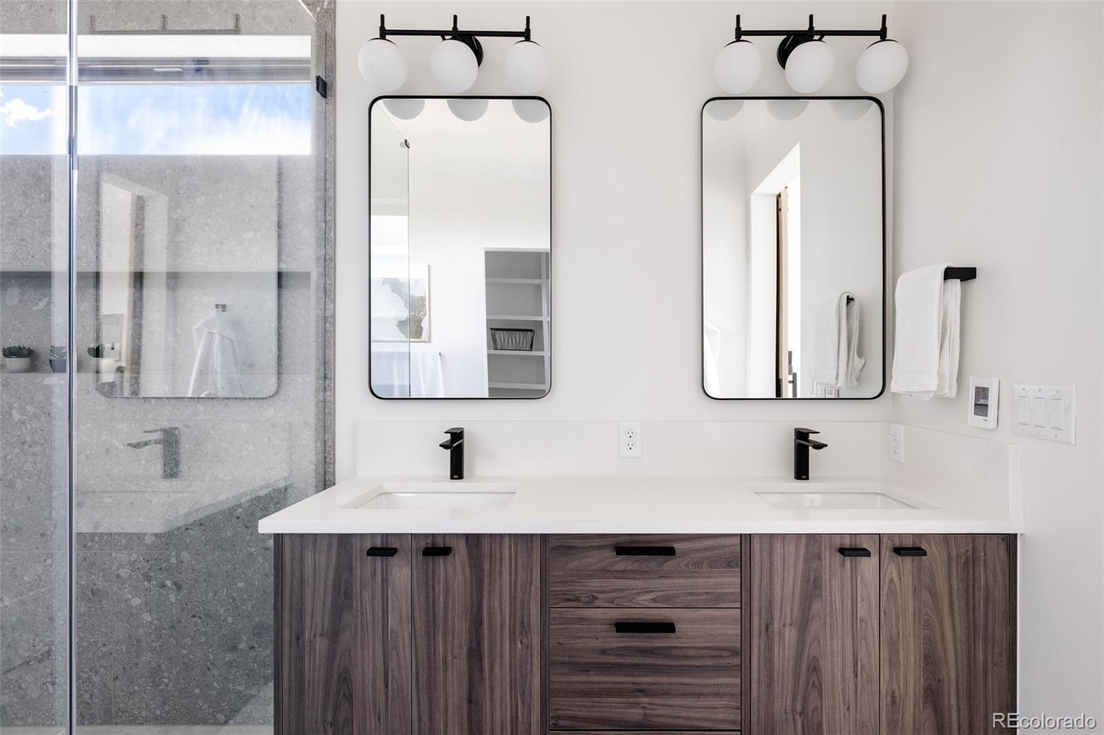 MLS Image #18 for 2433 s cherokee street,denver, Colorado