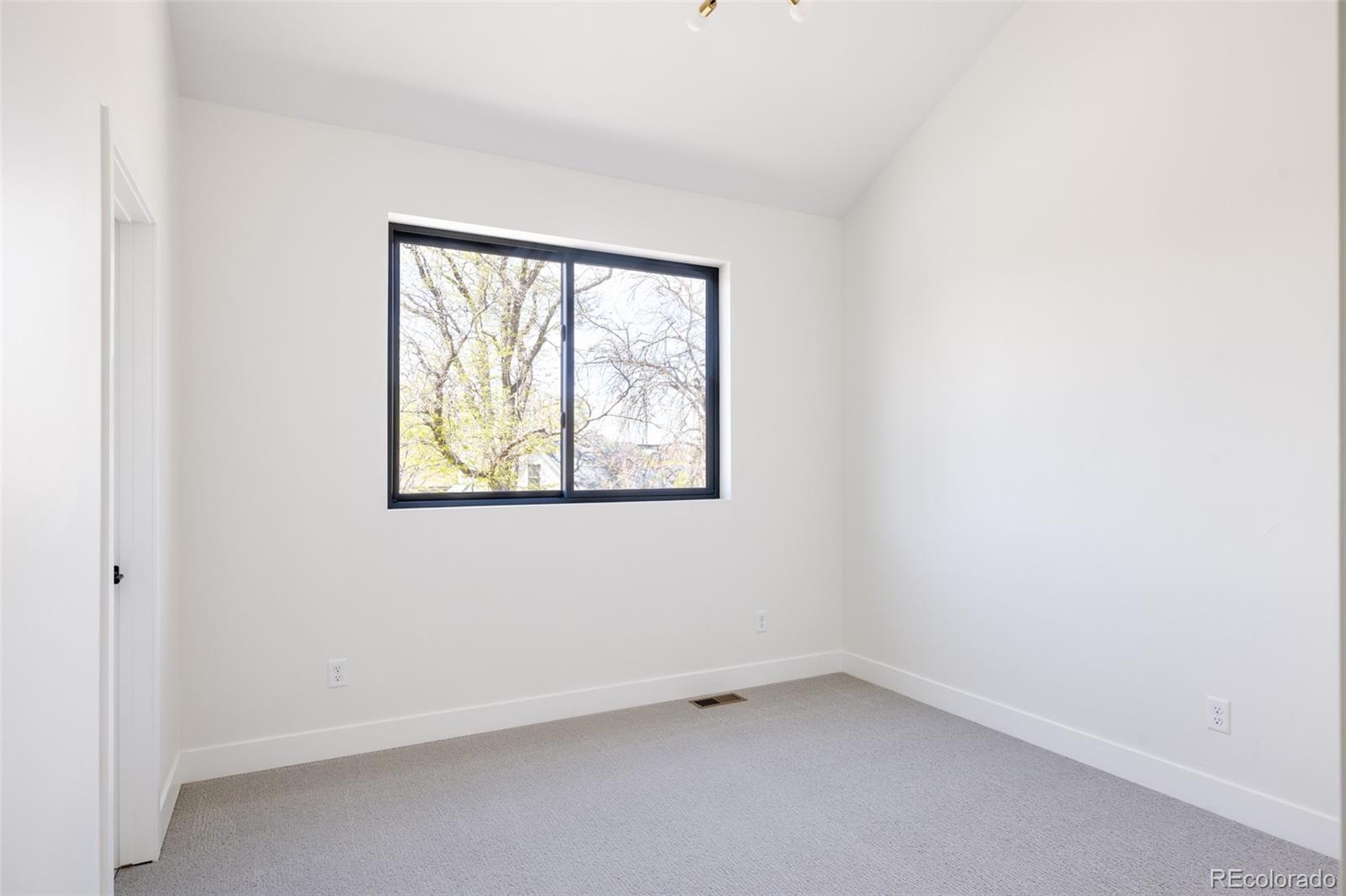 MLS Image #20 for 2433 s cherokee street,denver, Colorado