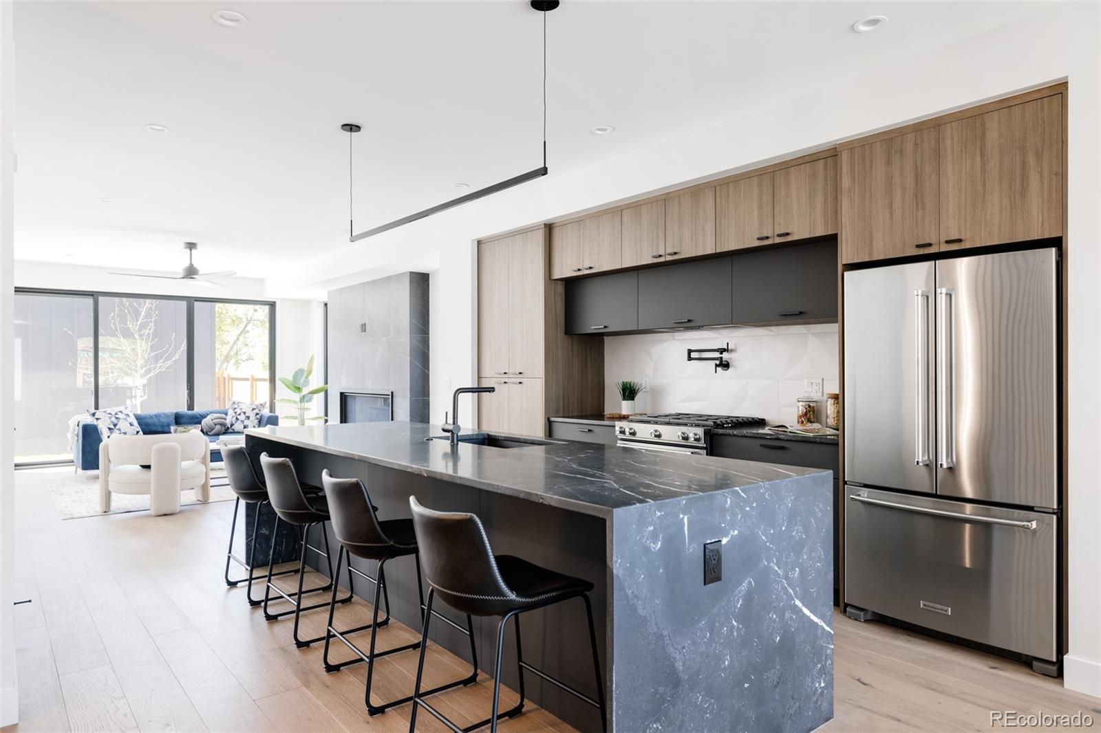 MLS Image #3 for 2433 s cherokee street,denver, Colorado