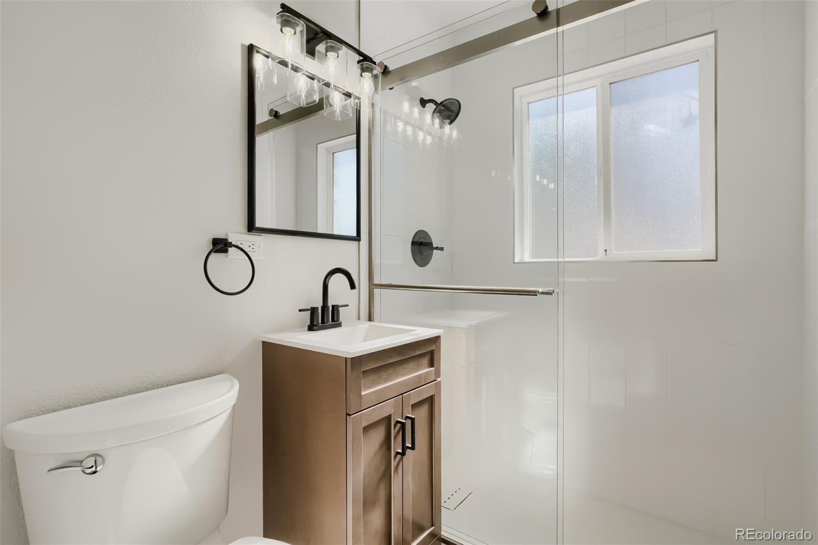 MLS Image #18 for 1558  spruce street,denver, Colorado