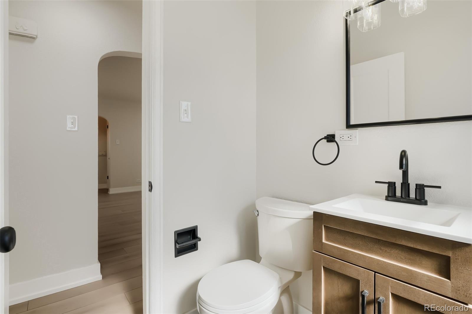 MLS Image #19 for 1558  spruce street,denver, Colorado