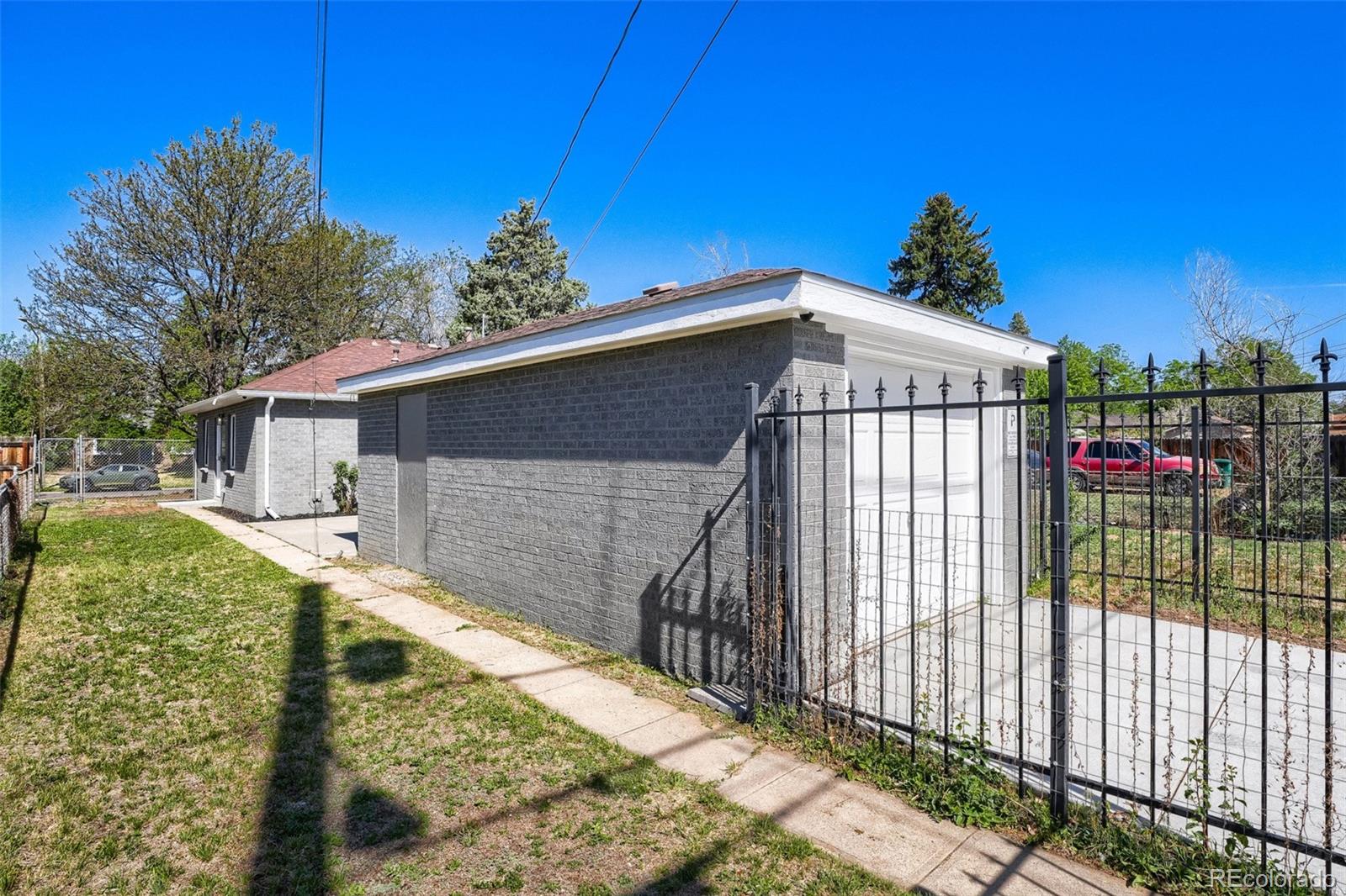 MLS Image #25 for 1558  spruce street,denver, Colorado